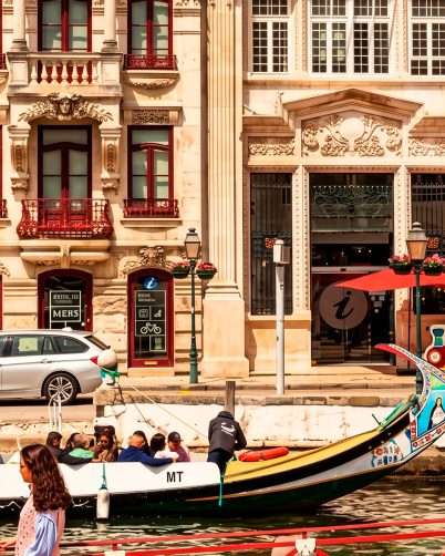 Aveiro: una ciudad portuguesa entre canales, arte y tradición